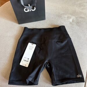 ALO Yoga Seamless Ribber Biker Shorts